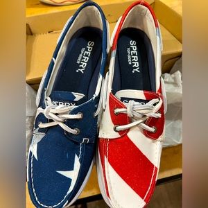 Women’s size 10 Sperry Top Sider canvas shoes in a fun, patriotic print.